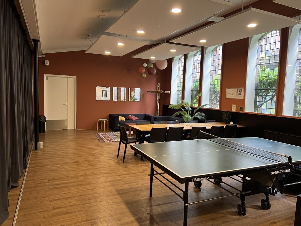 Jongerenzaal vanuit kinderkamer